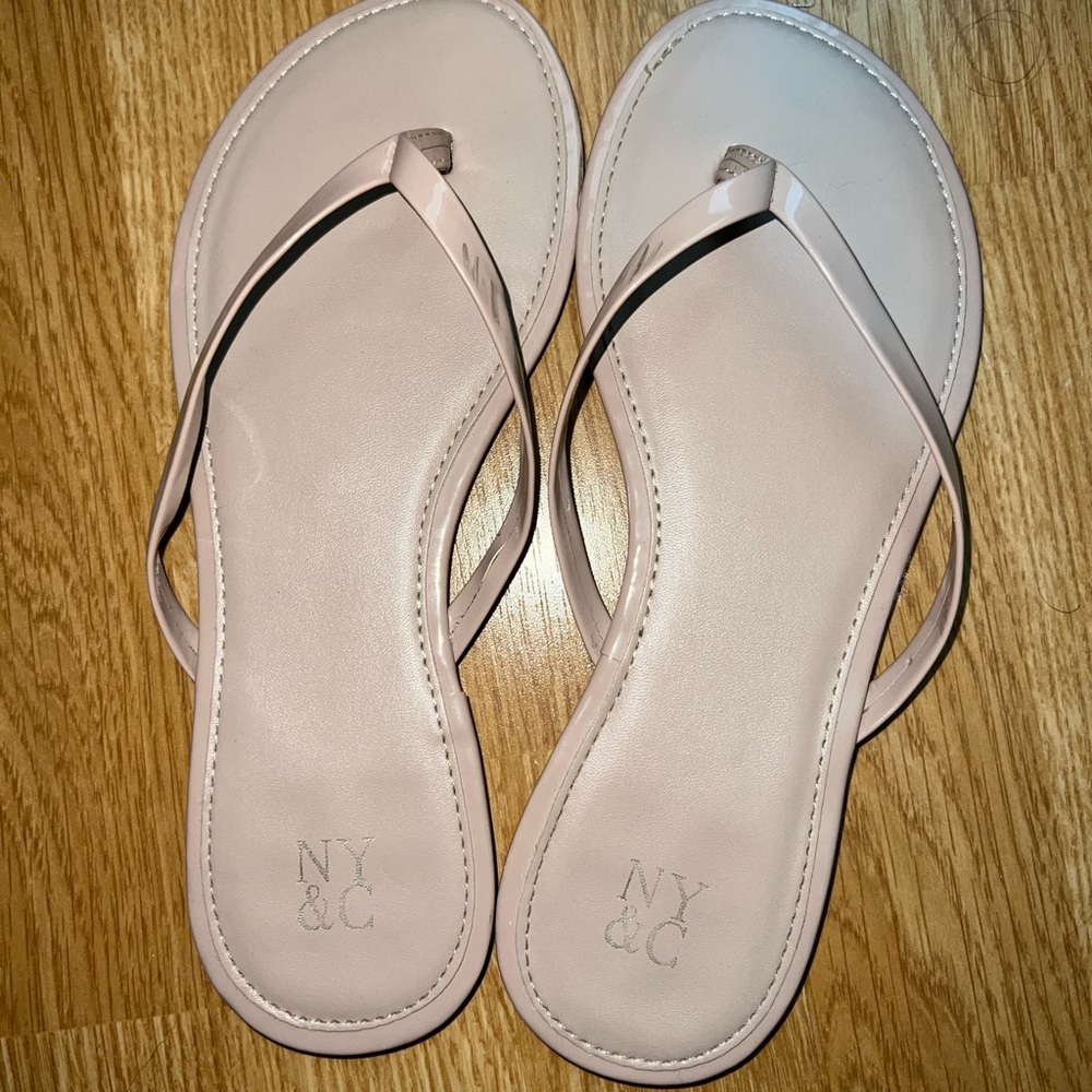 NewYork & Company flat sandals